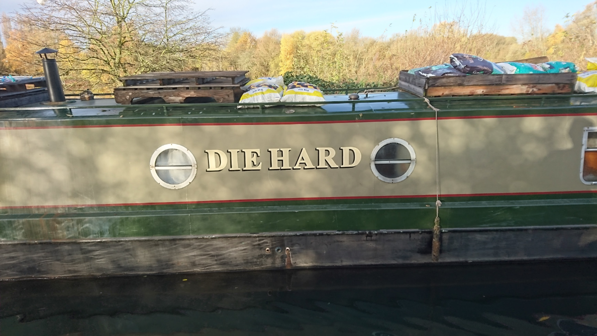 die-hard-boat.webp